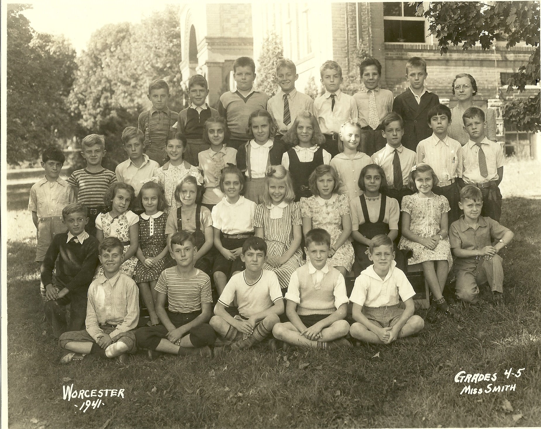 1941 Worcester School 4th-5th Grades