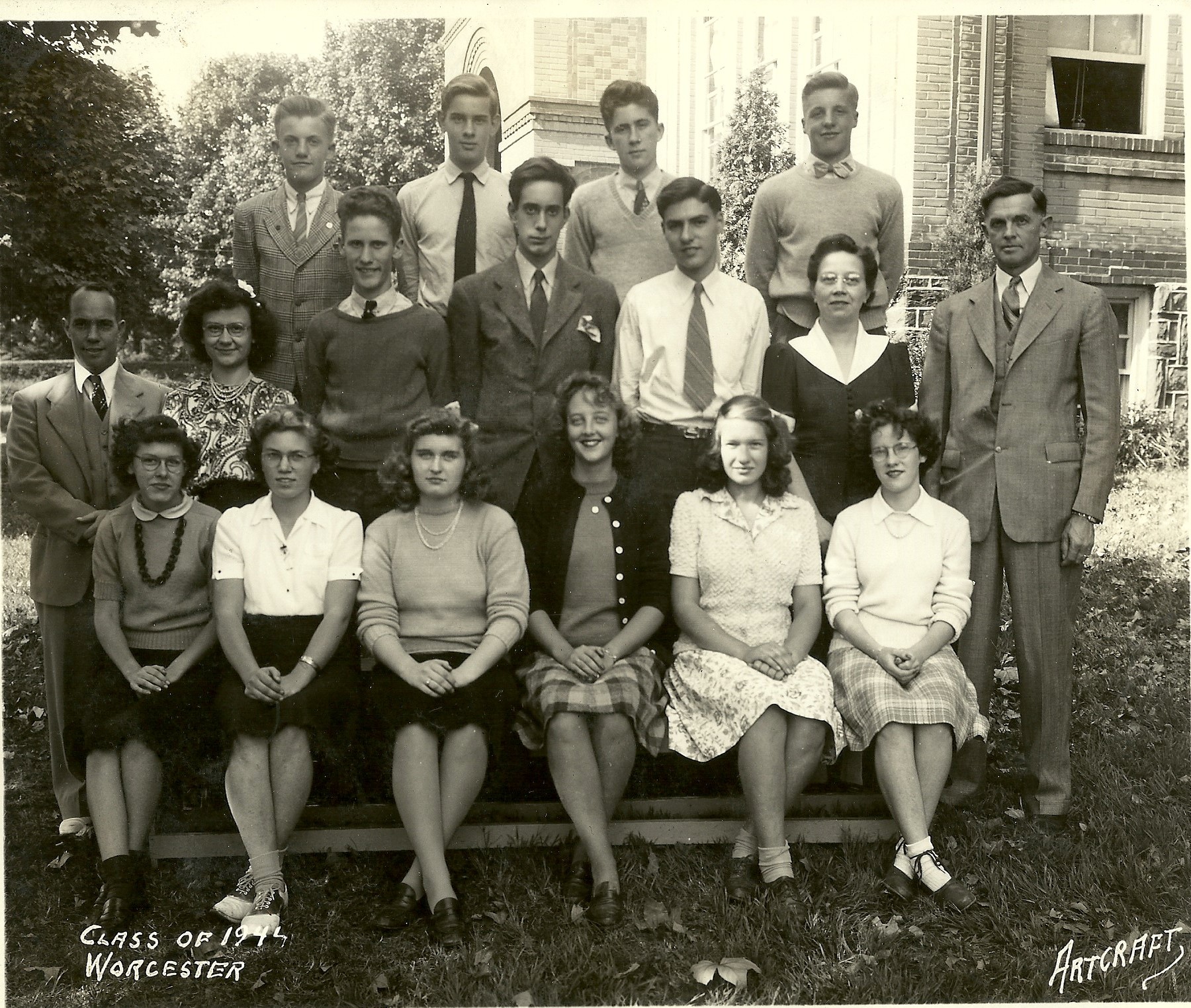 1943 Worcester School 10th Grade Class of 1944