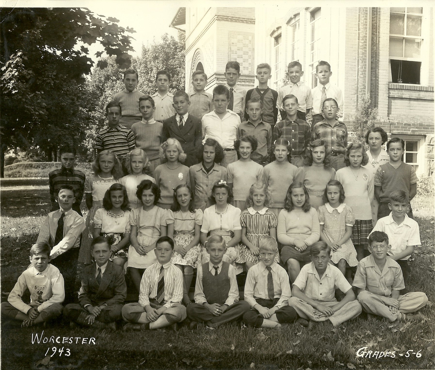 1943 Worcester School 5th-6th Grades
