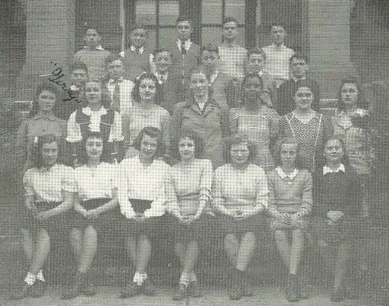 1944 Worcester School 8th Grade - Acorn
