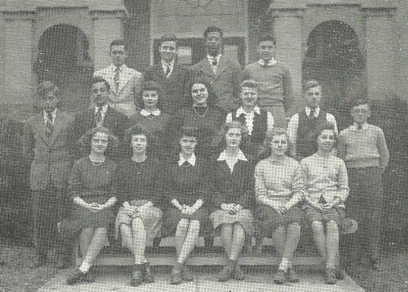 1944 Worcester School 9th Grade - Acorn p 25
