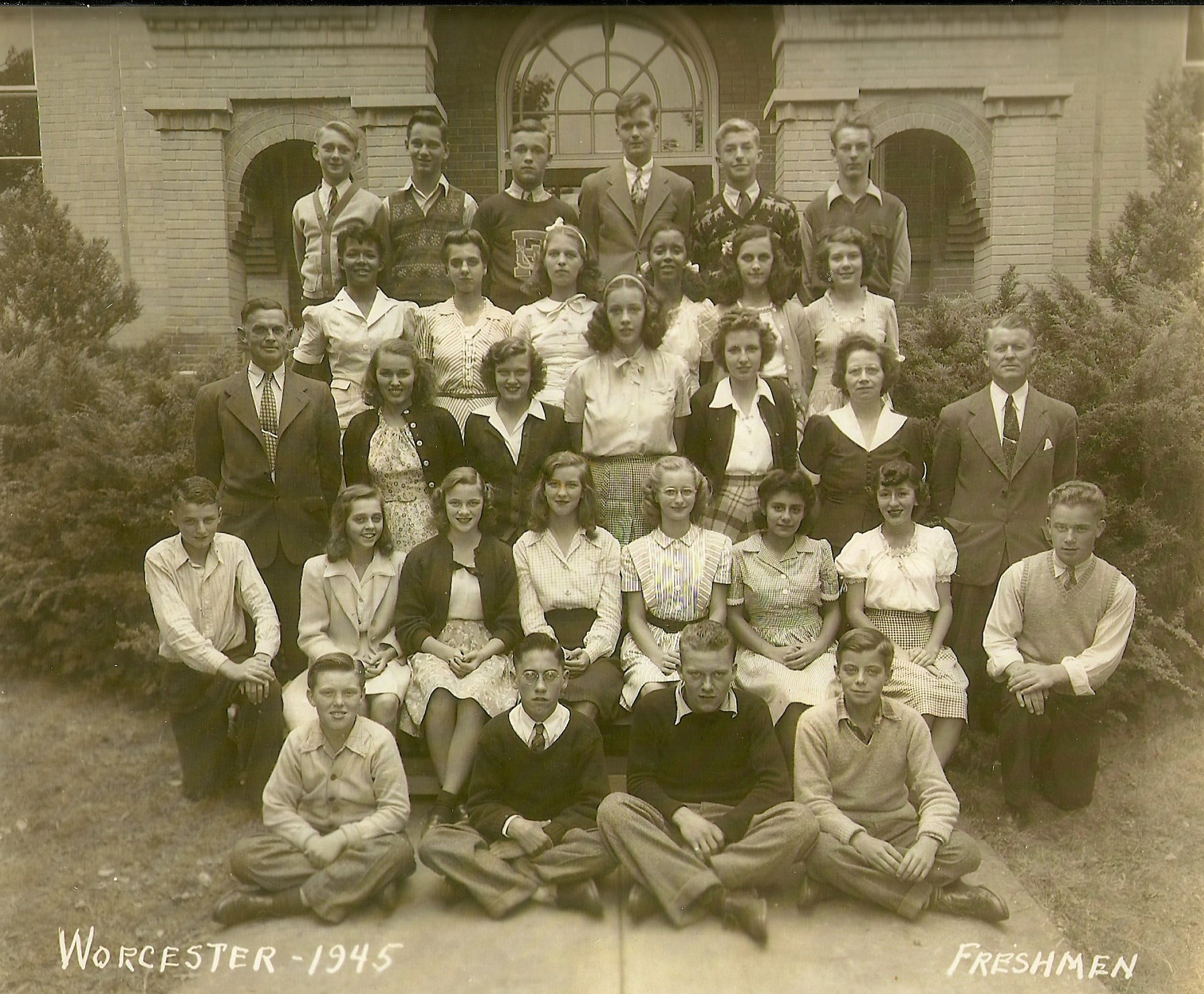 1945 Worcester School [9th Grade] Freshmen