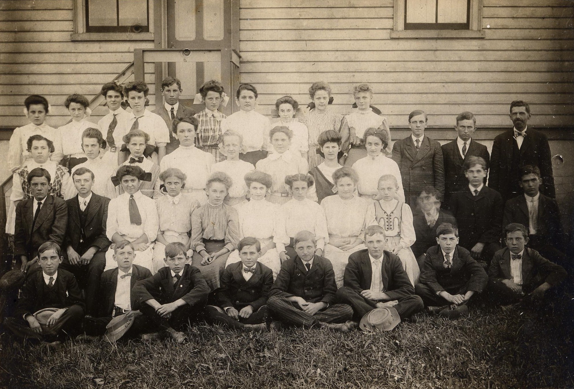bet 1908 & 1910 Worcester School at Farmers Union Hall - All unidentified except